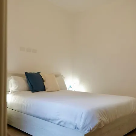 Apartament Piazza Del - *