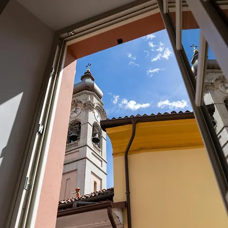 Piazza Del - Μενάτζιο